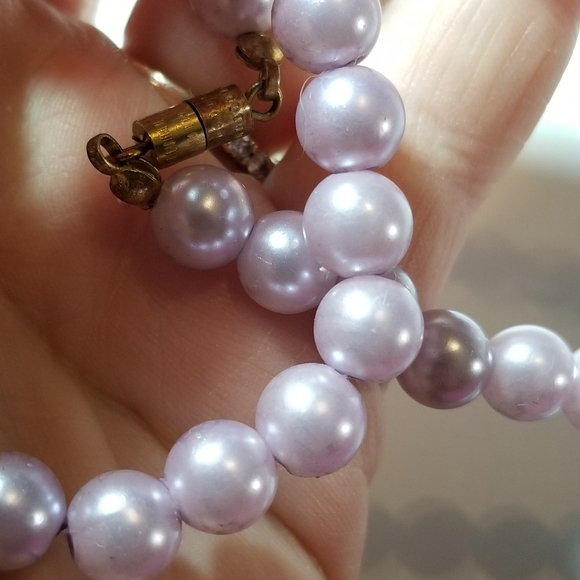 Relisted - Vintage necklace pastel lavender pink faux pearl necklace - Picture 6 of 7